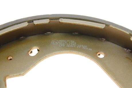 Колодки ручного (стоячого) тормоза blue Print ADN14166