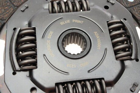 Комплект зчеплення в зборі blue Print ADA103001