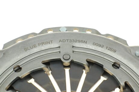 Комплект зчеплення в зборі blue Print ADT330212