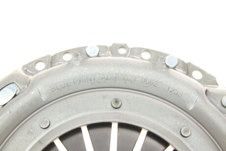 Комплект сцепления в сборе blue Print ADV183040