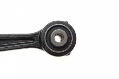 Нижній важіль передньої підвіски blue Print ADM58646