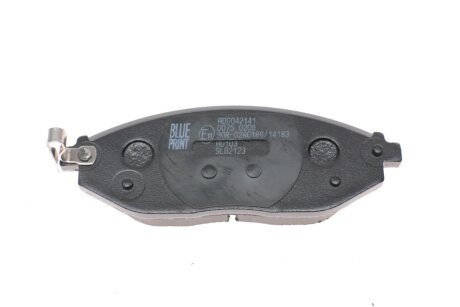 Передние тормозные колодки blue Print ADG042141