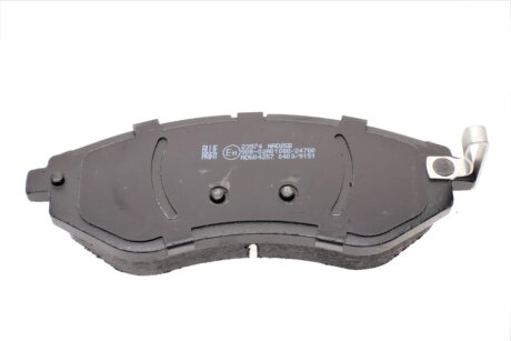 Передні тормозні (гальмівні) колодки blue Print ADG04257