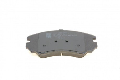 Передние тормозные колодки blue Print ADG04263
