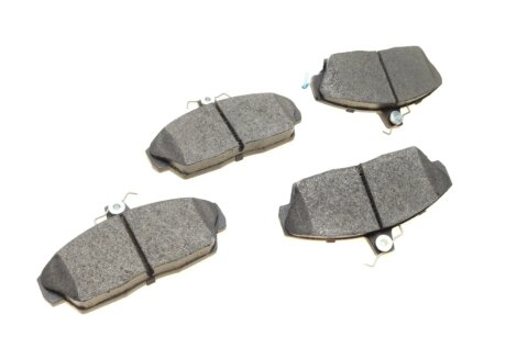 Передние тормозные колодки blue Print ADH24260