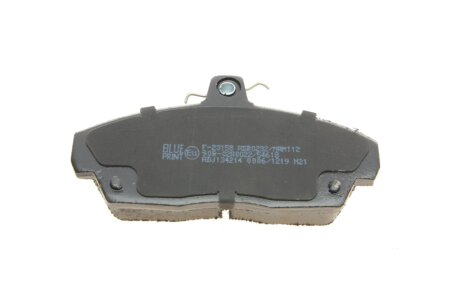 Передние тормозные колодки blue Print ADJ134214