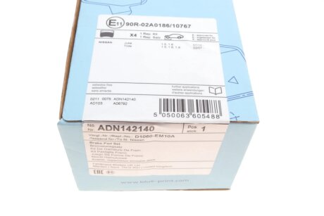 Передние тормозные колодки blue Print ADN142140