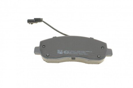 Передние тормозные колодки blue Print ADN142156