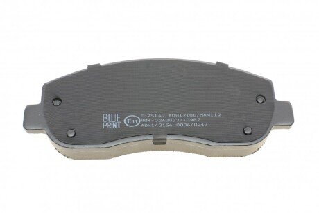 Передние тормозные колодки blue Print ADN142156
