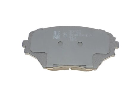 Передние тормозные колодки blue Print ADT342120