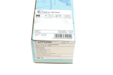 Передние тормозные колодки blue Print ADT34294