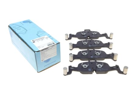 Передние тормозные колодки blue Print ADV184221