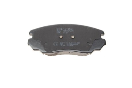 Передние тормозные колодки blue Print ADW194201