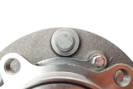 Підшипник передньої ступиці blue Print ADC48261