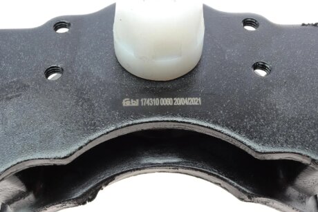 Подушка (опора) двигуна blue Print ADBP800198