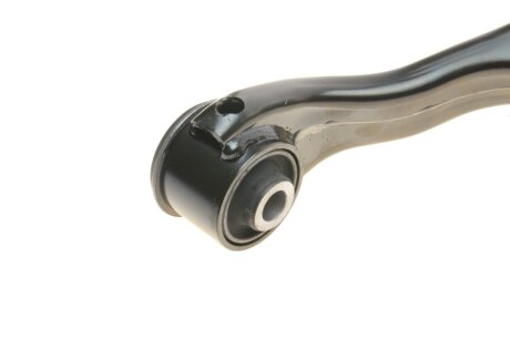 Важіль передньої підвіски blue Print ADBP860048