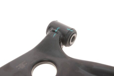 Рычаг передней подвески blue Print ADC486105