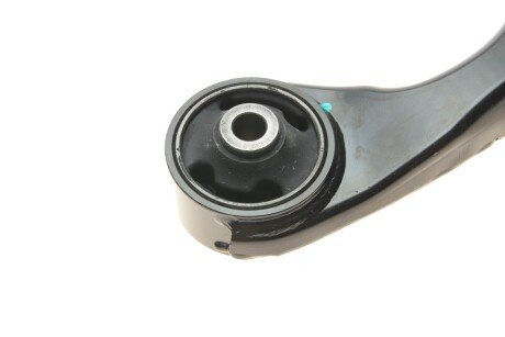 Важіль передньої підвіски blue Print ADG086281