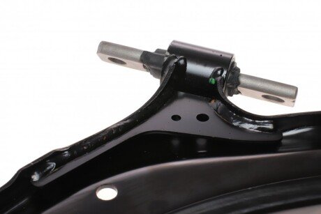 Рычаг передней подвески blue Print ADN186120