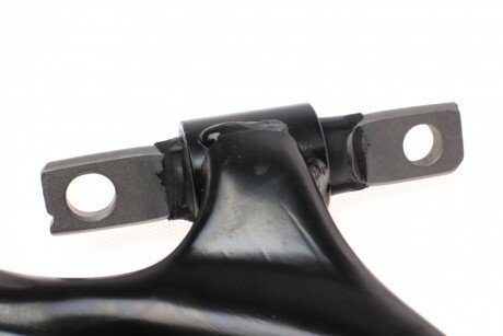 Рычаг передней подвески blue Print ADN186120