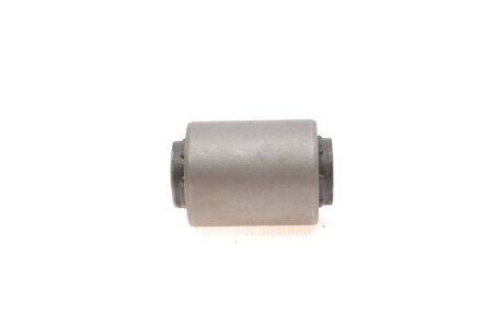 Сайлентблок переднього важеля blue Print ADH28005