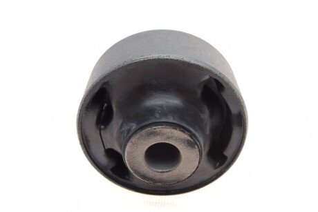 Сайлентблок переднього важеля blue Print ADH280159