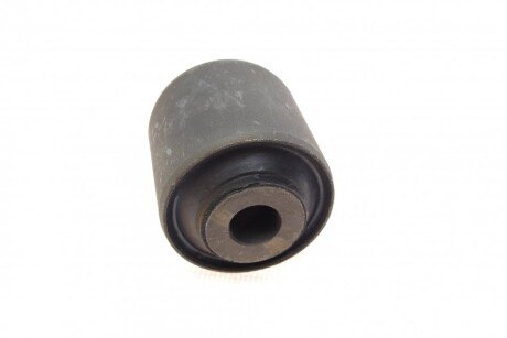 Сайлентблок переднего рычага blue Print ADM58028