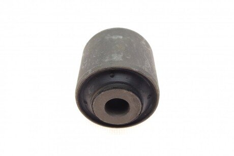 Сайлентблок переднего рычага blue Print ADM58028