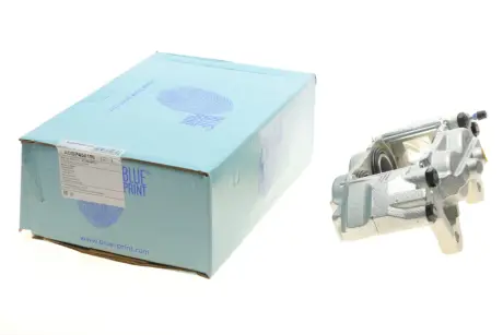 Передний тормозной суппорт blue print ADBP450100