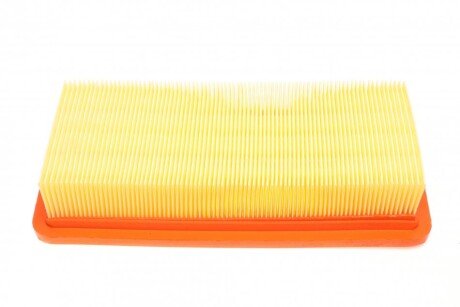 Воздушный фильтр blue Print ADG02240