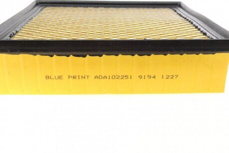 Воздушный фильтр двигателя blue Print ADA102251