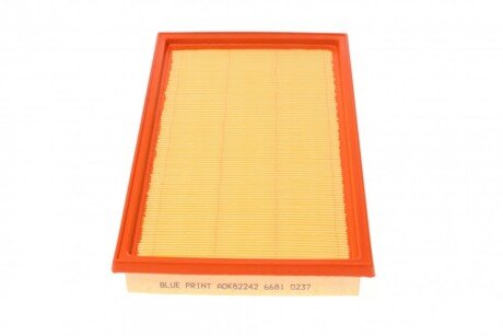 Воздушный фильтр двигателя blue Print ADK82242