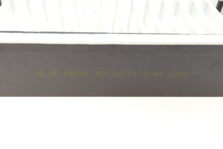 Воздушный фильтр двигателя blue Print ADT32271