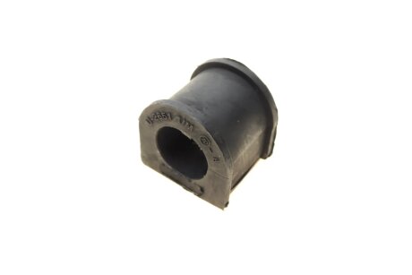 Втулка (резинка) переднего стабилизатора blue Print ADC48011