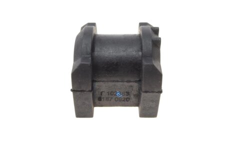 Втулка (резинка) переднего стабилизатора blue Print ADC480127