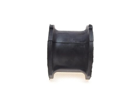 Втулка переднього стабілізатора blue Print ADC48040