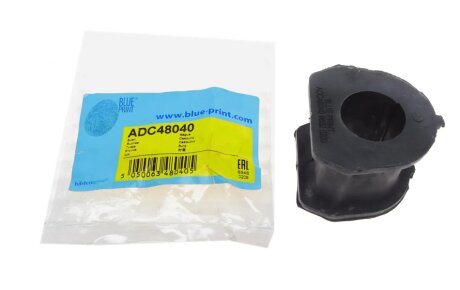 Втулка (резинка) переднего стабилизатора blue Print ADC48040