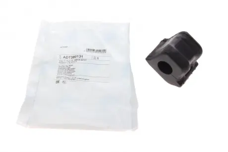 Втулка переднього стабілізатора Blue Print ADT380131