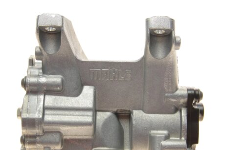 Масляний насос bmw 11417643046