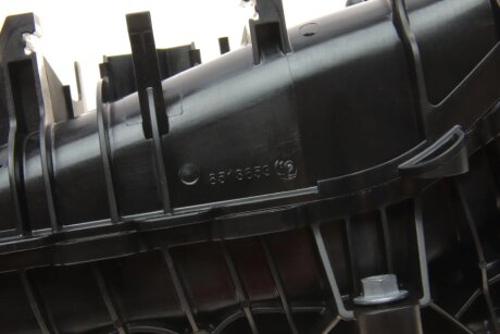 Трубопровід впускний bmw 11618513653