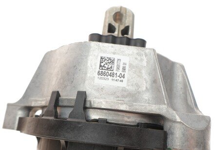 Подушка (опора) двигателя bmw 22116860481