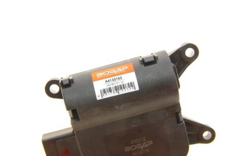 Привід заслонки пічки bogap A4132103