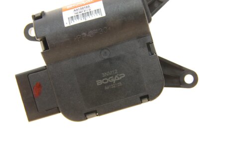 Привід заслонки пічки bogap A4132103