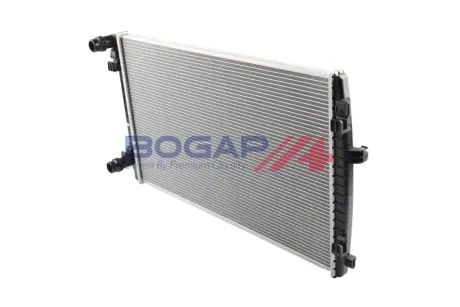 Радіатор охолодження двигуна Bogap A4210250