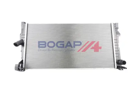 Радіатор охолодження двигуна Bogap B4210123