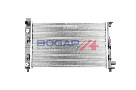 Радіатор охолодження двигуна bogap C4210216 Мерседес W168 (а160)
