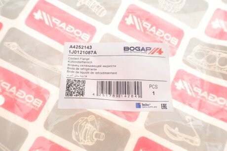 Фланець охолоджуючої рідини bogap A4252143