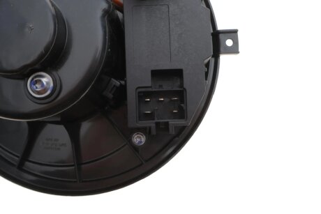 Моторчик (вентилятор) печки bogap A4111128