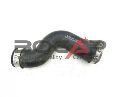 Патрубок bogap A1711207 на Фольксваген Пассат сс