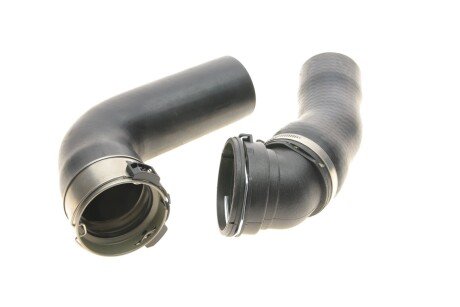 Патрубок интеркулера (турбины) bogap B1711124